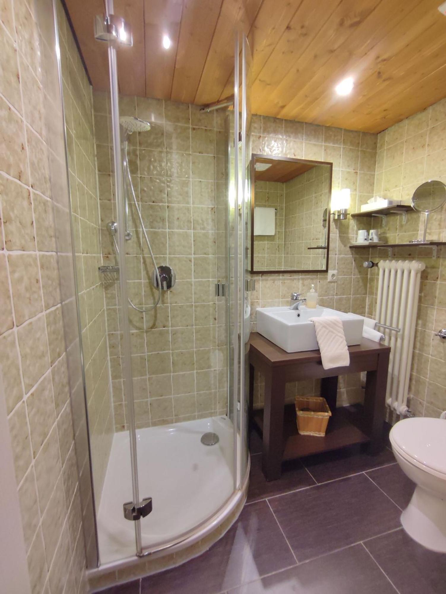 Boutique-Hotel Krone Denzlingen Buitenkant foto
